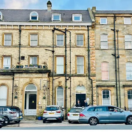 Daire Eskholme - Flat 2, *