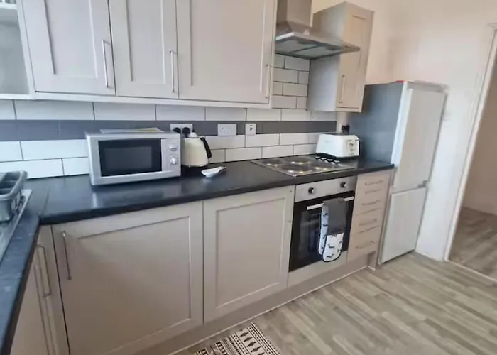 Eskholme - Flat 2, * Whitby